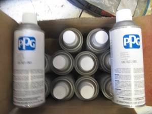 lot 3158 image: CASE OF 12 NEW PPG RED SPRAY PAINT