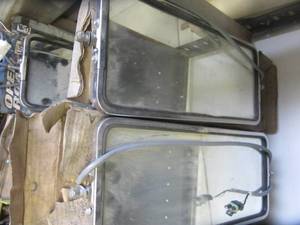 lot 3161 image: 6 TRUCK SIDE MIRRORS