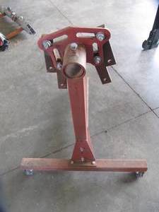 lot 3217 image: ENGINE STAND- FOR GAS ENGINES
