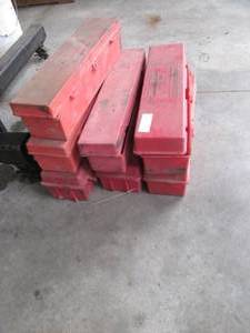 lot 3235 image: 7 TRUCK EMERGENCY TRIANGLE REFLECTORS KITS IN BOXES