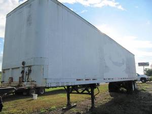 lot 520 image: FRUEHAUF 45X96 ALUMIUM STORAGE TRAILER