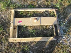 lot 1637 image: Goose Neck Mounting Plate for Truck