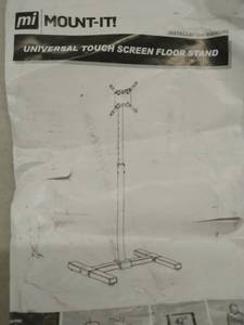 lot 44184 image: mount it universal screen floor Stand Fits 42 inch Max