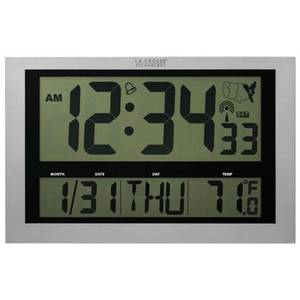 lot 2216 image: La Crosse Technology Jumbo Atomic Digital Wall Clock
