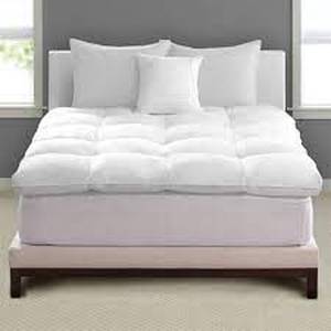 lot 2318 image: Pacific Coast Luxe Comfort Feather Bed