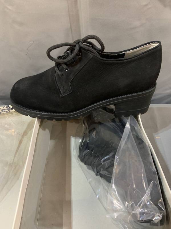 lot 51707 image: Peerage - Extra Wide Width Heeled Lace Up Shoes - Nubuck Leather - Black - Size 8