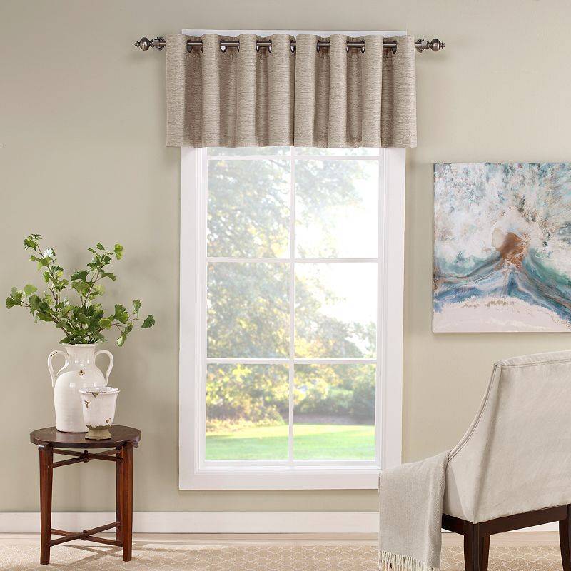 lot 51712 image: Eclipse Newport Thermalayer Blackout Window Valance