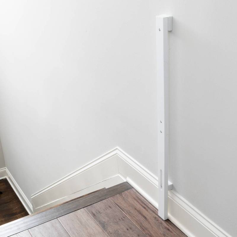 lot 22954 image: Qdos Universal Baseboard Kit - White