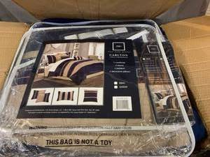 lot 9644 image: 6pcs Comforter Set Queen Navy