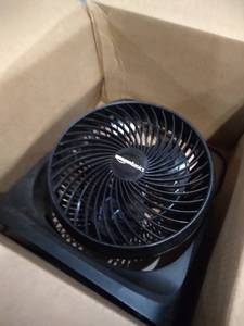 lot 9849 image: AMAZON BASICS 3 TIER FAN