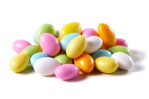 lot 4112 image: Turkish Delight Jordan Almonds (Assorted Flavors 150 g  bonus chocolate covered coffee beans ##exp 4.2020