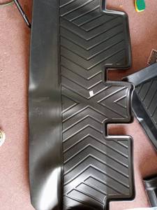lot 5143 image: floor liners for vehicle unknown make model or fit