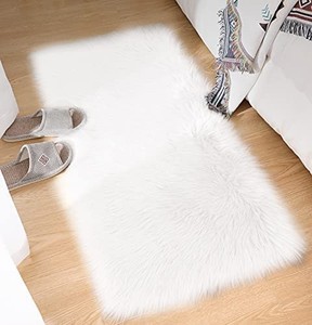 lot 7939 image: REDASW Ultra Thick and Soft 2 x 3 ft Faux Fur Area Rug
