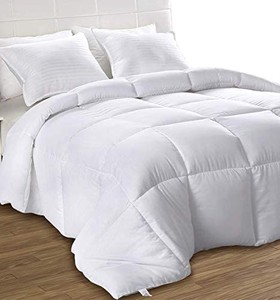 lot 30886 image: Utopia Bedding All Season 250 GSM Comforter - Ultra Soft Down Alternative Comforter - Plush Siliconized Fiberfill Duvet Insert - Box Stitched (Queen, White)