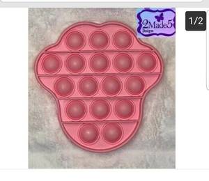 lot 30897 image: Fidget Toy Push Pop- GREEN Paw Print