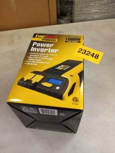 lot 23248 image: EVERSTART 1000 Watt Power Inverter wUSB (PC1000E)