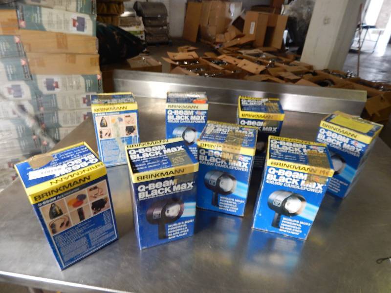 lot 2106 image: Lot of Brinkmann Q-Beam Black Max Spotlights