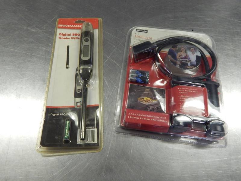 lot 2146 image: Lot of Digital BBQ Thermometer and Grill Light