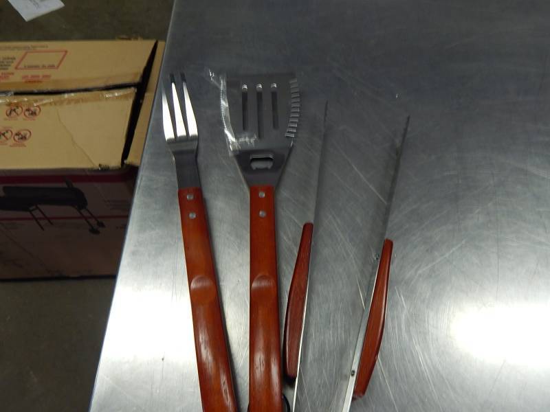 lot 2151 image: Lot of Grill Cooking Utensils