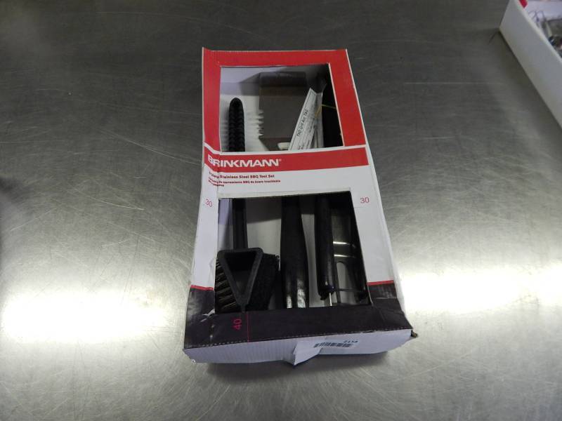 lot 2154 image: Lot of Grill Cooking Utensils