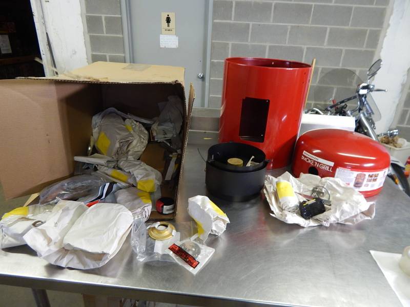 lot 2166 image: Large Lot of Misc Grill PartsHardware