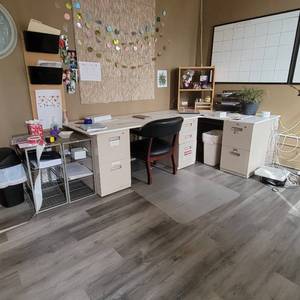 lot 24664 image: L-Shaped Metal Desk W Quartz Top