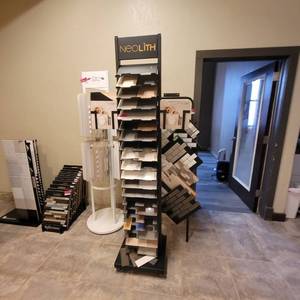 lot 24680 image: Metal Rolling Neolith Display Rack