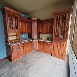 lot 24701 image: Wooden Cherry Finish Kitchen Set W Granite Top