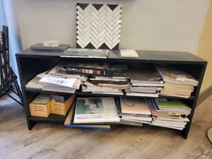 lot 24727 image: Lot of Sample Catologs - Shelf Included