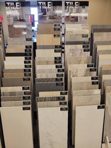 lot 24739 image: Assortment of Tile Layered Display and Samples