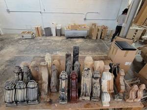 lot 24827 image: Lot of 32 Wooden Brackets Boom