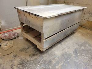 lot 24836 image: Work Station on Casters