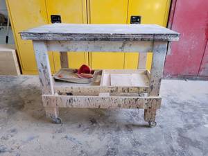 lot 24837 image: Work Station on Casters