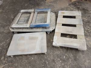 lot 24841 image: Lot of 5 Floor Dollys
