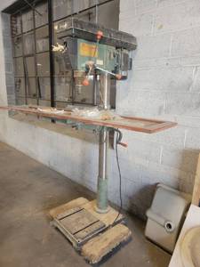 lot 24875 image: Grizzly Drill Press G7948