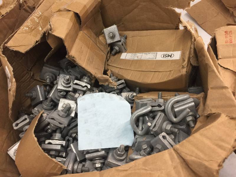 lot 2131 image: LOT OF MISC ITEMS