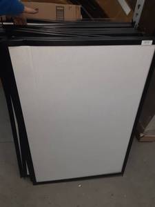 lot 3072 image: Poster Frames