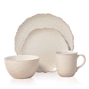 lot 58431 image: Pfaltzgraff Chateau 16-Pc. Set, Service for 4