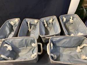 lot 58467 image: Lot of 6 Fabric Containers