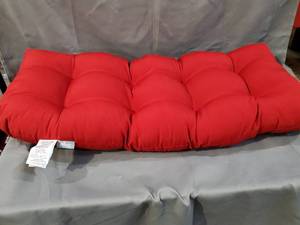 lot 58516 image: Pillow Perfect Red Pillow for Bench