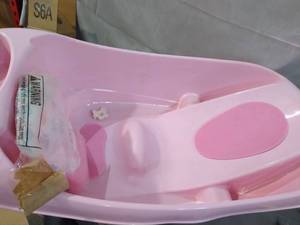 lot 58544 image: SUMMER BABYS BATH SEAT