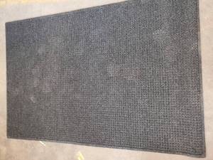 lot 55925 image: Commercial Rug 70x45
