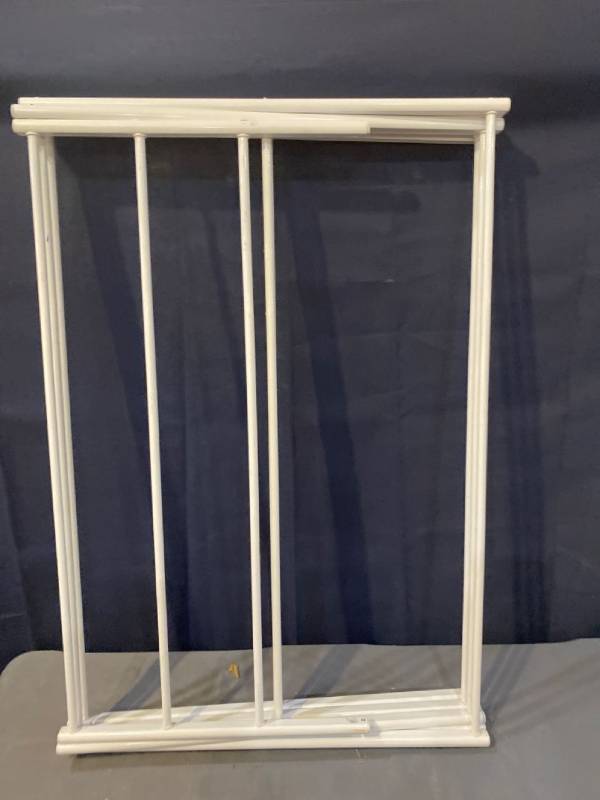 lot 45940 image: Clothes Drying Rack