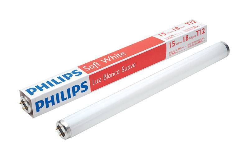lot 53535 image: Lot of 6 Philips Alto 15 watts T12 1.5 in. Dia. x 18 in. L Fluorescent Bulb Soft White Linear 3000 K 1 - Case Of 6