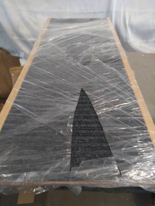 lot 55882 image: FOLD OUT CARPETED PET RAMP