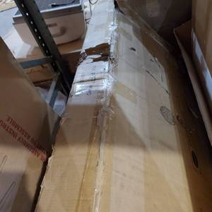 lot 1573 image: WHITE STORAGE WITH SHELF AND DRAWER