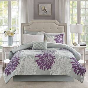 lot 1663 image: Madison Park Essentials Arlene Reversible 9-Pc. California King Comforter Set Bedding