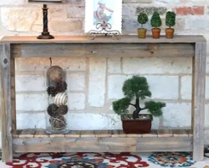 lot 1579 image: WOODEN RUSTIC CONSOLE AND ENTRY TABLE
