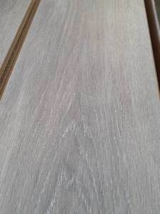 lot 15 image: 12mm ARTIC OAK Laminate Flooring (Approx. 210SF)