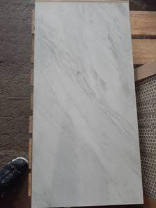 lot 82 image: 18 X 36 LIGHT GRAY Porcelain Tile (Approx. 38SF)